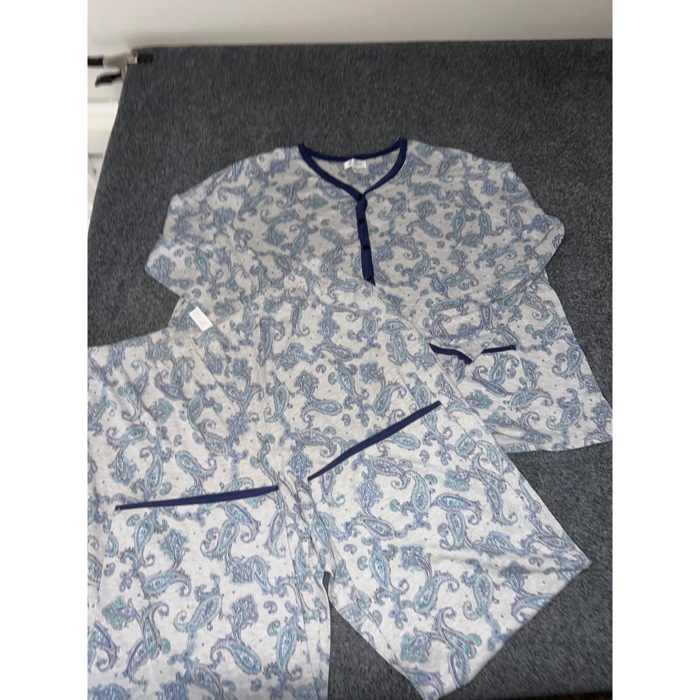 Celestial Dreams Womens 2X Pajama Set Gray Paisley Button Front Top Pants 2PC